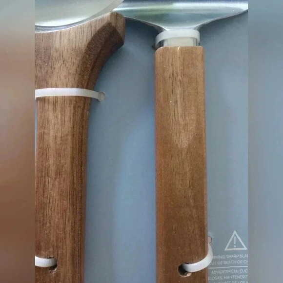 Pizza tools roller kitchen utensils cutter triangle cake serving wooden handle - Picture 3 of 6